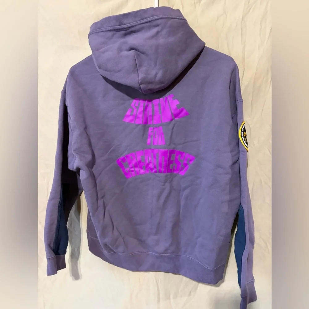 Nike LeBron sweatshirt